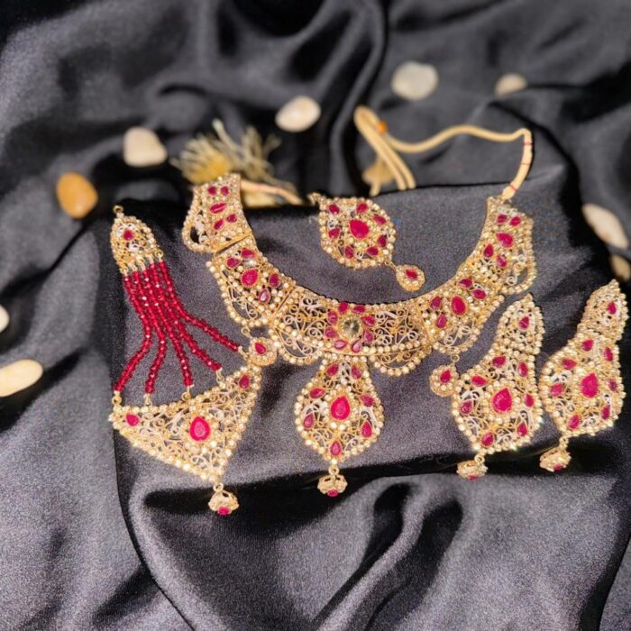 Crimson Filigree Heritage2