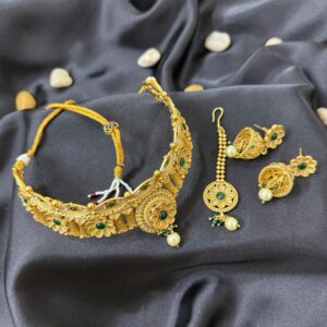 Flora & Emerald Choker