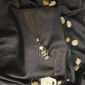 Regency Noir Drop